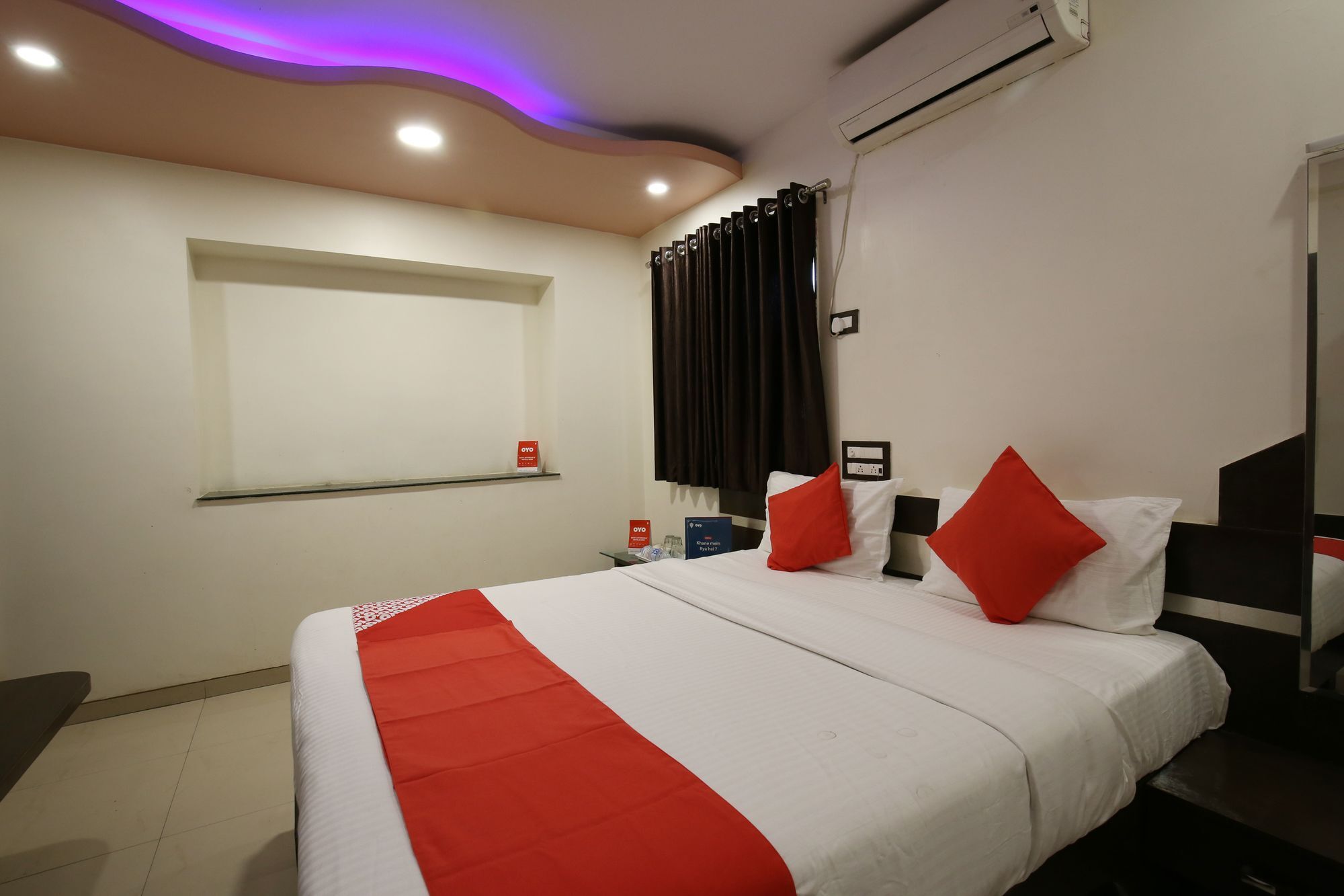 Oyo 11548 Hotel Mrunal Palace Aurangabad  Bagian luar foto